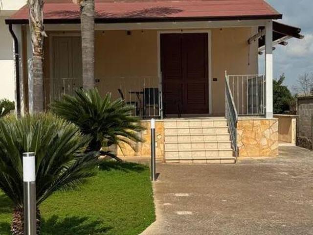 Villa in vendita a Erchie BR