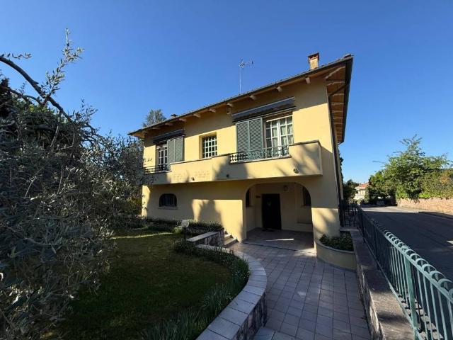 Villa in vendita a Foiano della Chiana AR