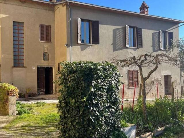 Villa in vendita a Foiano della Chiana AR