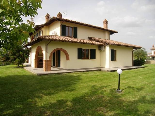 Villa in vendita a Foiano della Chiana AR