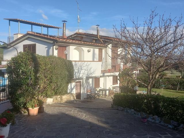 VILLA in VENDITA a FOLLONICA FUORI PAESE