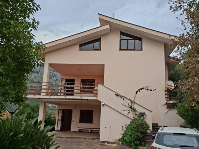 Villa in vendita a Fondi LT