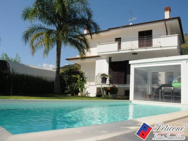 Villa in vendita a Fondi LT