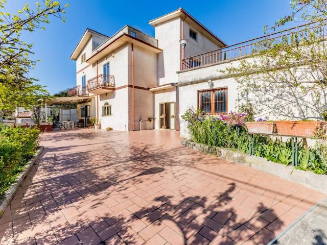 Villa in vendita a Fonte Nuova RM