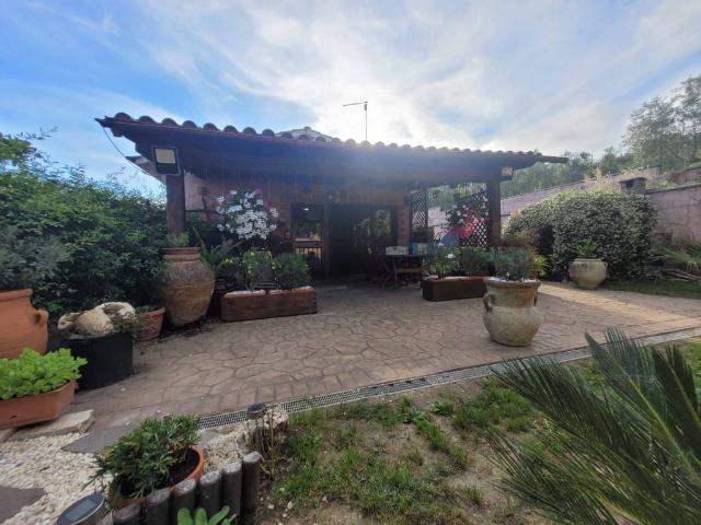 Villa in vendita a Fonte Nuova RM