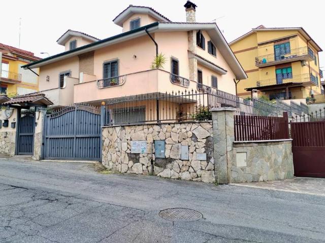Villa in vendita a Fonte Nuova RM