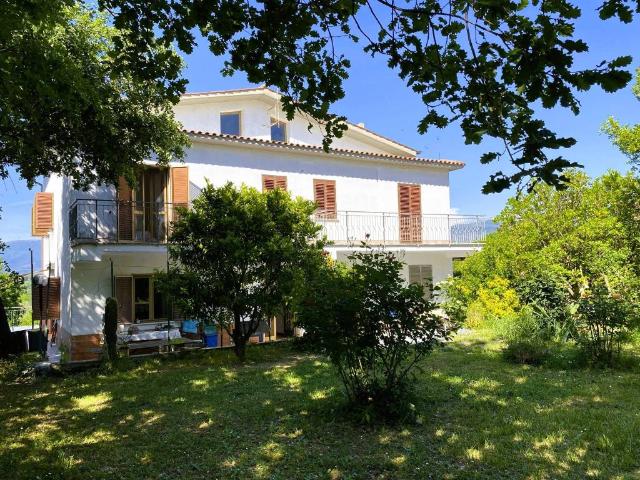 Villa in vendita a Forano RI