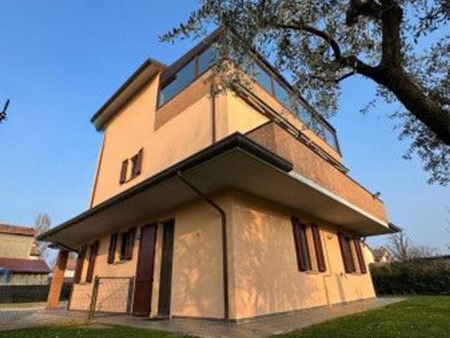 Villa in vendita a Forli'