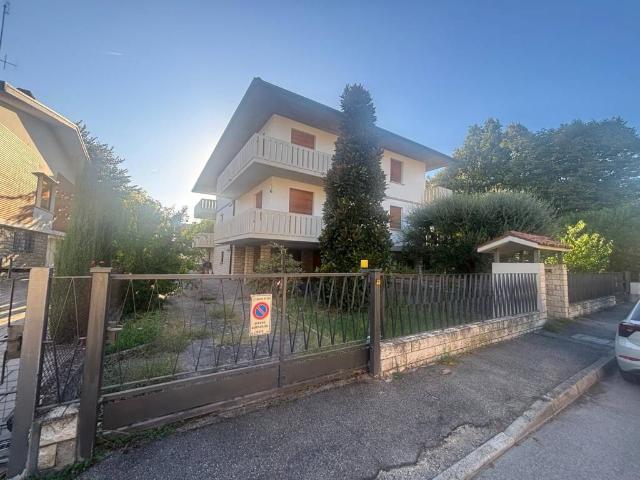 Villa in vendita a Forlì FC