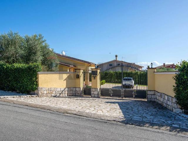 Villa in vendita a Formello RM