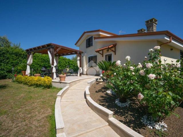 Villa in vendita a Formello RM