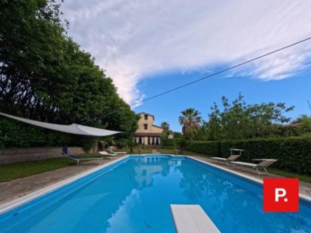 Villa in vendita a Formicola CE