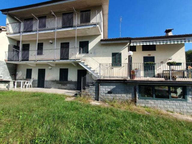 Villa in vendita a Forno Canavese TO