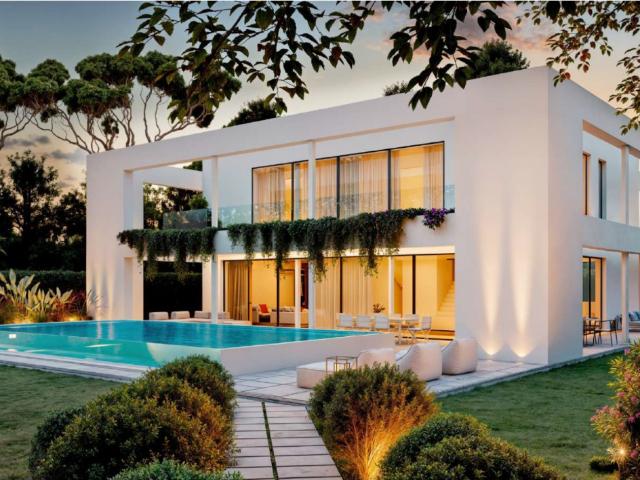 VILLA in VENDITA a FORTE DEI MARMI di 10 vani