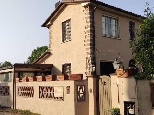 Villa in vendita a Forte dei Marmi LU