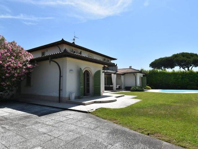 Villa in vendita a Forte dei Marmi LU