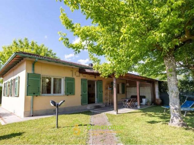 Villa in vendita a Forte dei Marmi LU
