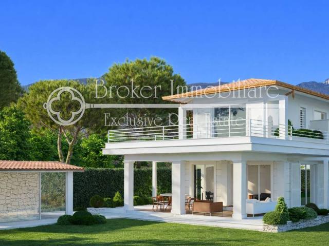 Villa in vendita a Forte dei Marmi LU