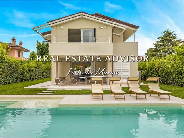 Villa in vendita a Forte dei Marmi LU