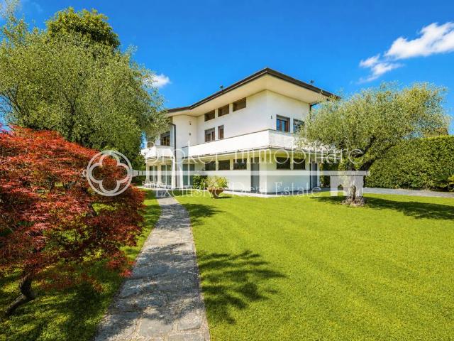 Villa in vendita a Forte dei Marmi LU