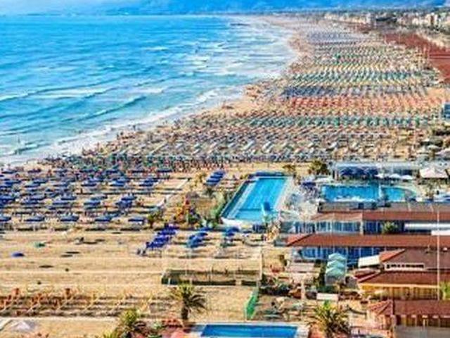 Villa in vendita a Forte dei Marmi LU