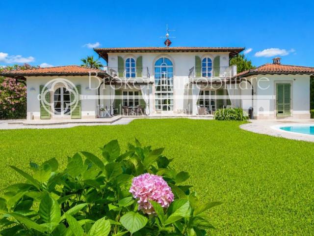Villa in vendita a Forte dei Marmi LU