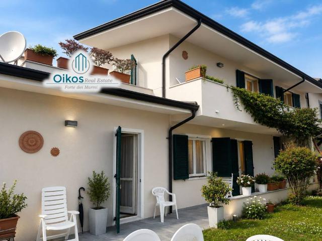 Villa in vendita a Forte dei Marmi LU
