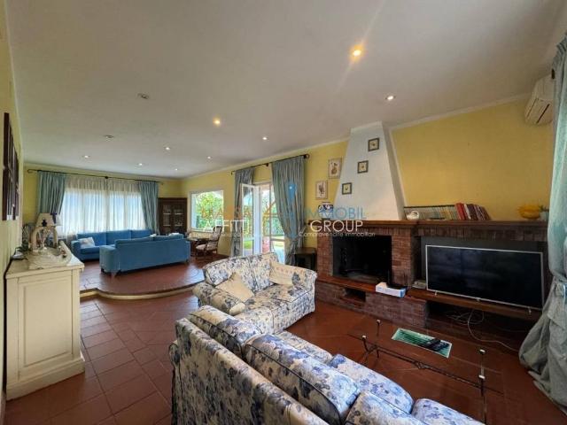 Villa in vendita a Forte dei Marmi LU