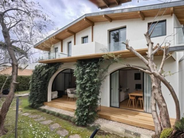 Villa in vendita a Forte dei Marmi LU