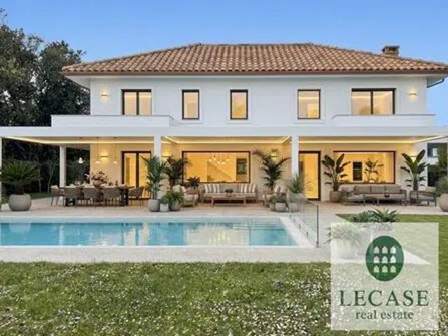Villa in vendita a Forte dei Marmi LU