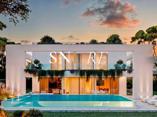 Villa in vendita a Forte dei Marmi LU