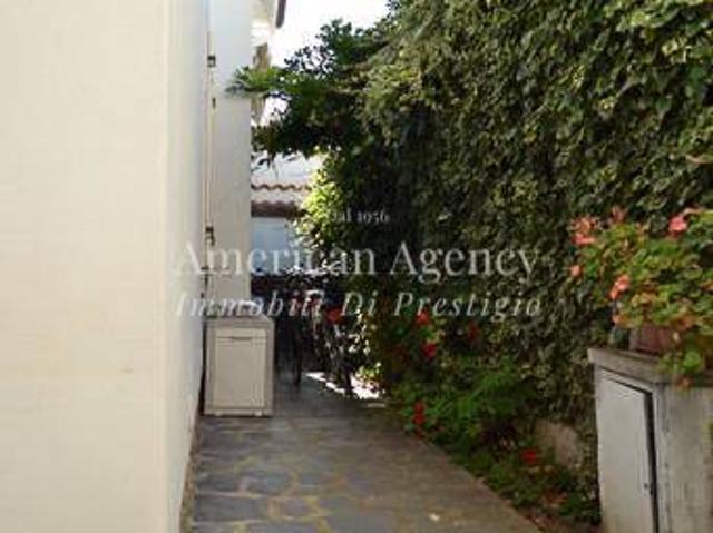 Villa in vendita a Forte dei Marmi LU