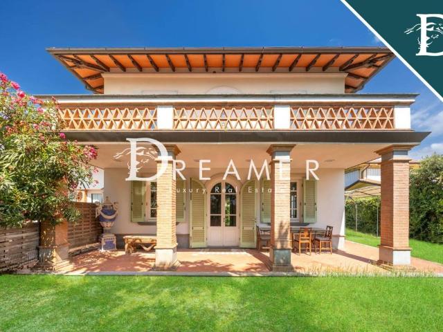 Villa in vendita a Forte dei Marmi LU