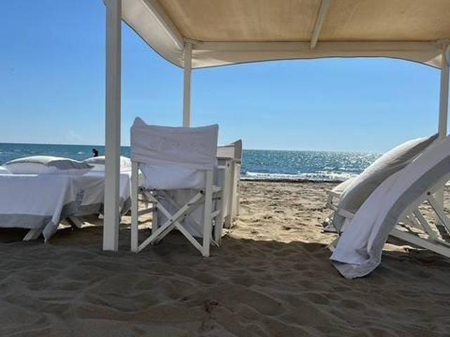 Villa in vendita a Forte dei Marmi LU