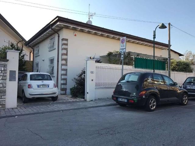 Villa in vendita a Forte dei Marmi LU