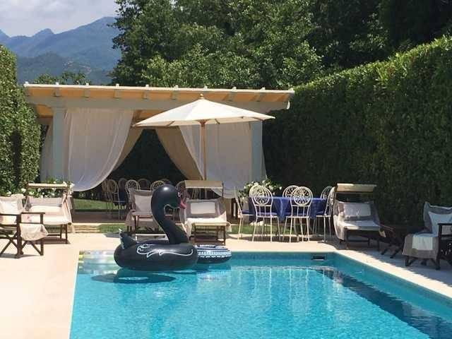 Villa in vendita a Forte dei Marmi LU