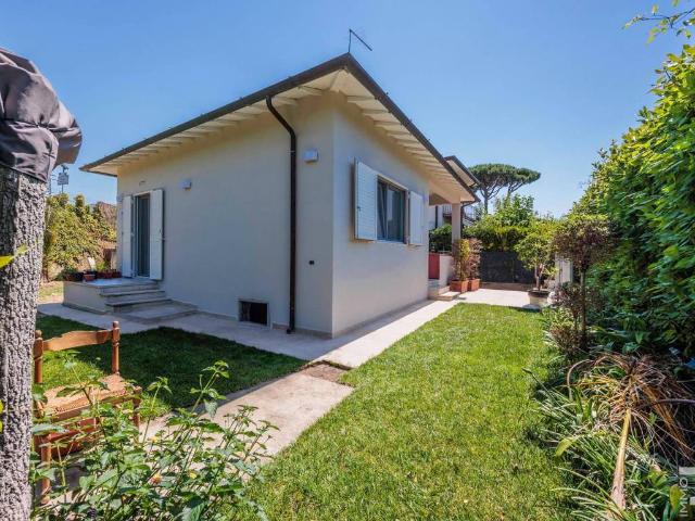 Villa in vendita a Forte dei Marmi LU
