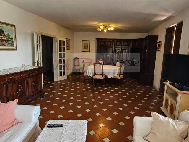 Villa in vendita a Forte dei Marmi LU