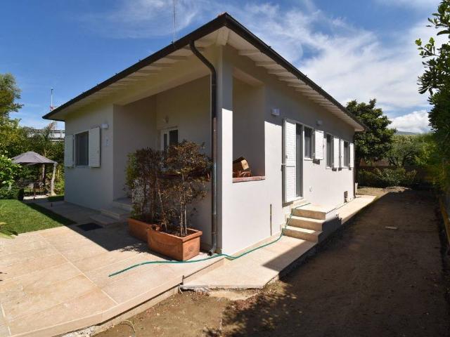 Villa in vendita a Forte dei Marmi LU