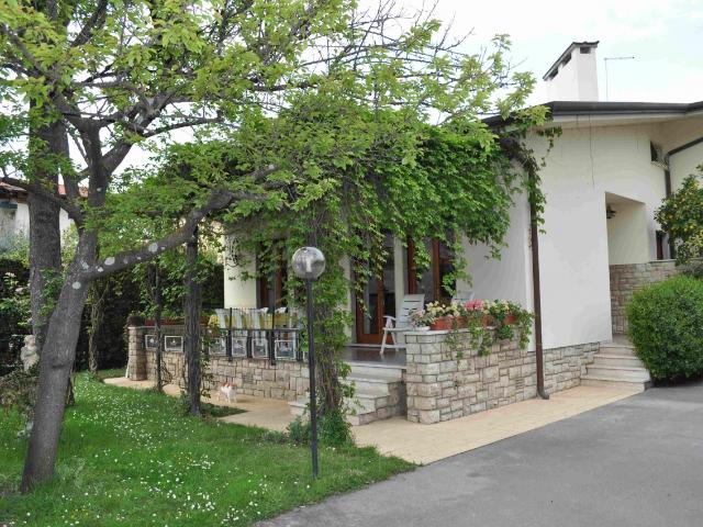 VILLA in VENDITA a FORTE DEI MARMI