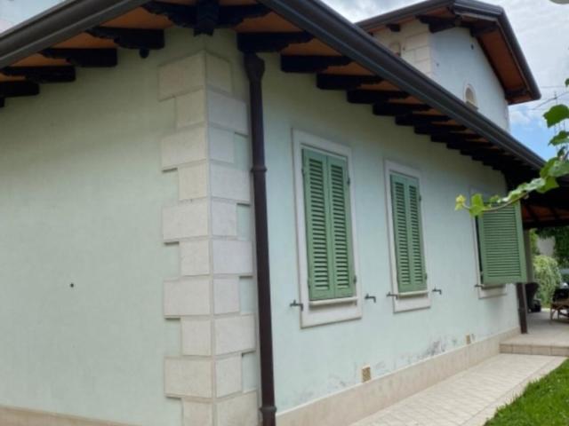 Villa in vendita a Forte dei Marmi
