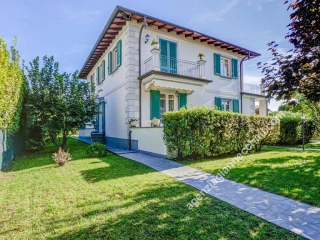 Villa in vendita a Forte dei Marmi