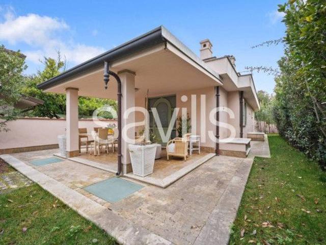 Villa in vendita a Forte Dei Marmi