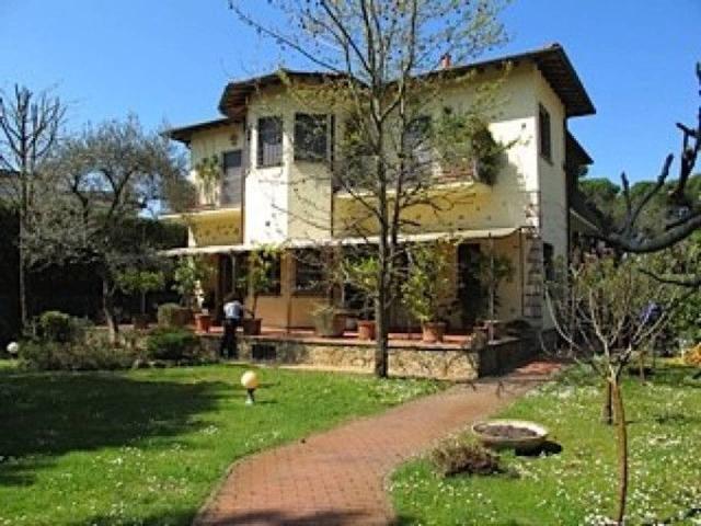 Villa in vendita a Forte Dei Marmi