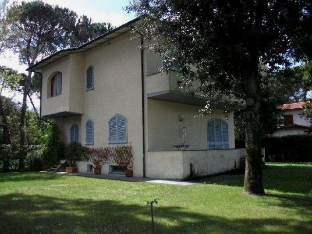 Villa in vendita a Forte Dei Marmi