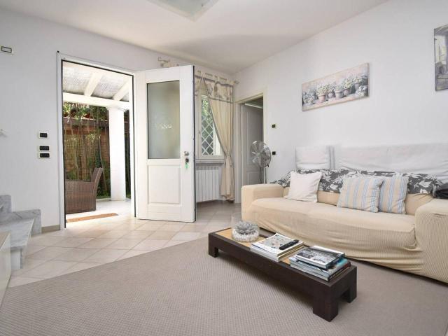 Villa in vendita a Forte Dei Marmi