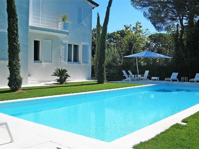 Villa in vendita a Forte Dei Marmi