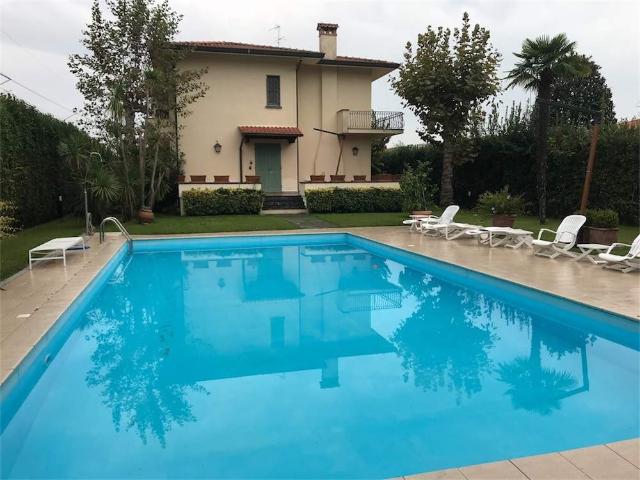 Villa in vendita a Forte dei Marmi