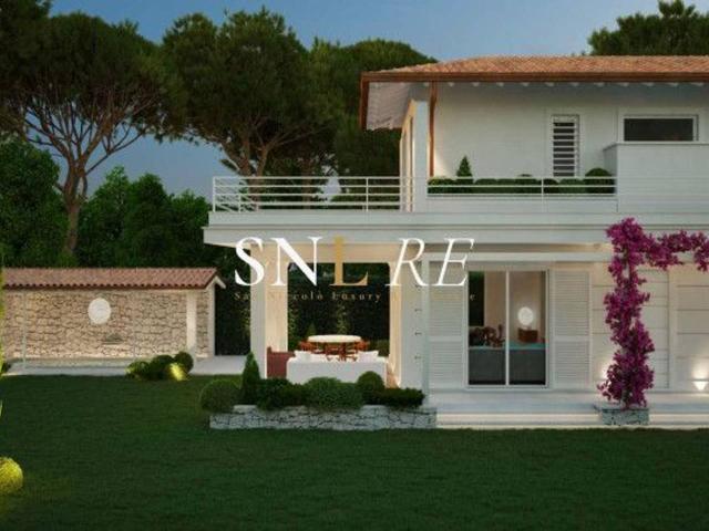 Villa in vendita a Forte Dei Marmi