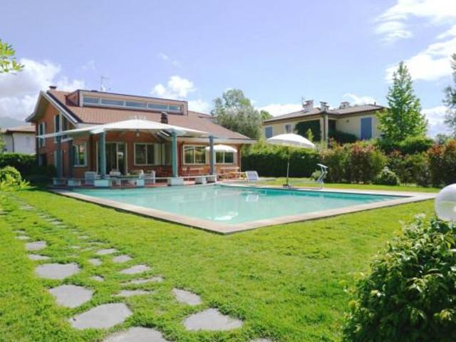 Villa in vendita a Forte Dei Marmi